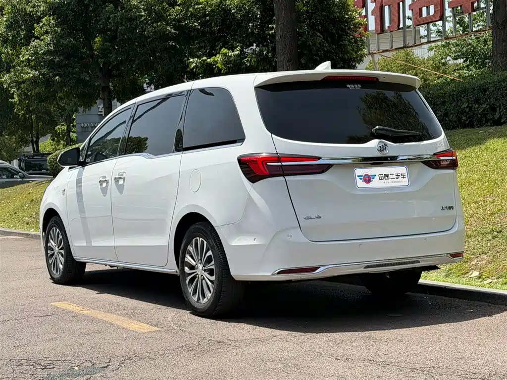 Buick GL8 2023 land business class premium type купить на сайте DeffCars