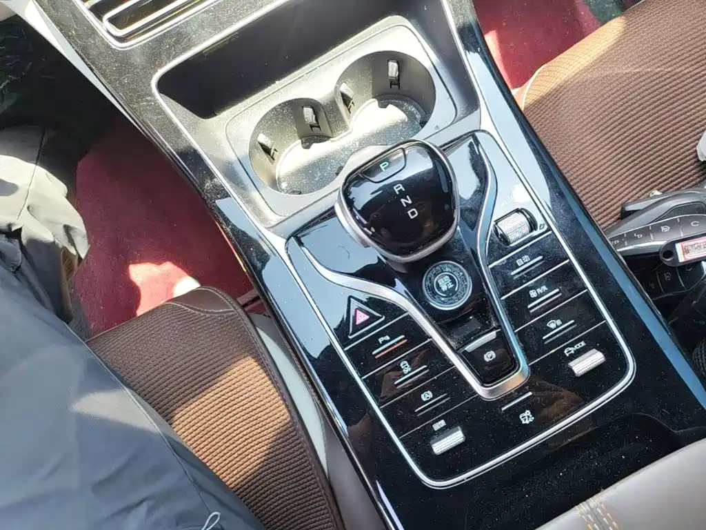 Qin Plus 2024 Honor Edition EV 420KM Transcendent Type купить на сайте DeffCars
