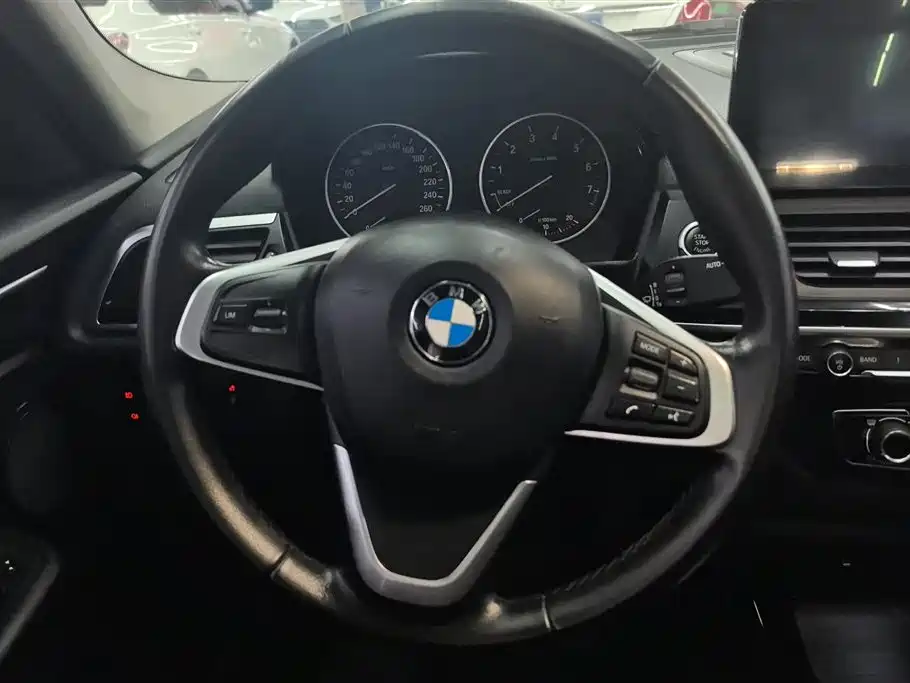 BMW 1 Series 2017 118i Sports купить на сайте DeffCars