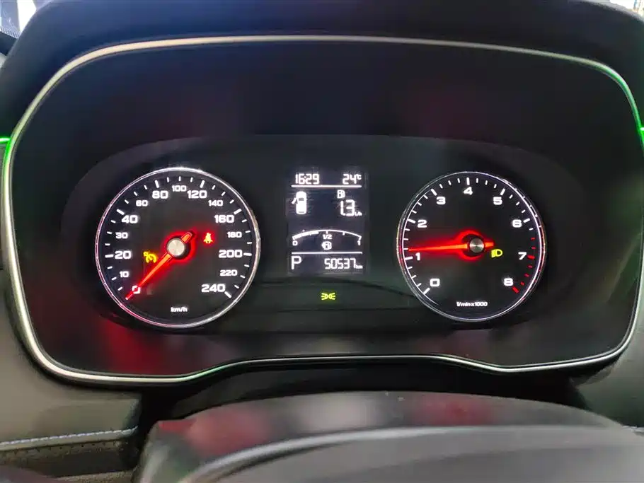 Roewe RX5 2020 PLUS 300TGI Automatic Ali New Year Selected Edition купить на сайте DeffCars