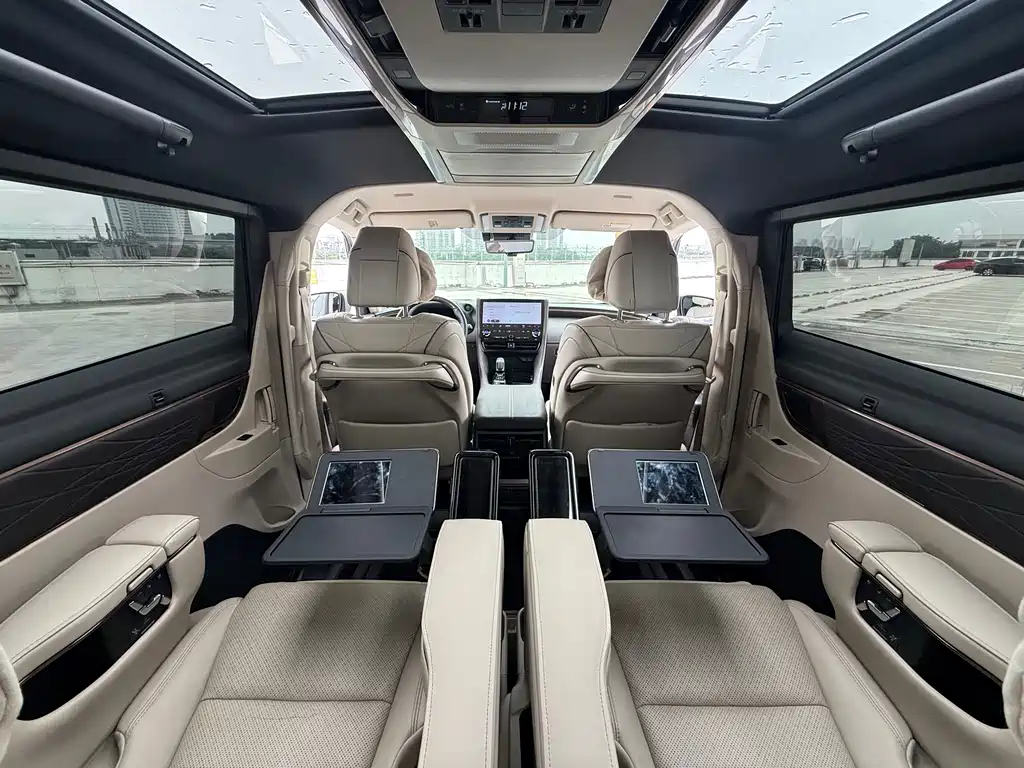 Wilfa 2024 Crown Dual Engine 2.5L Supreme Executive Edition купить на сайте DeffCars