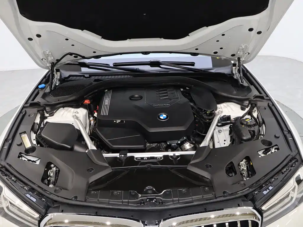 BMW 5 Series 2021 facelift 525Li luxury package купить на сайте DeffCars