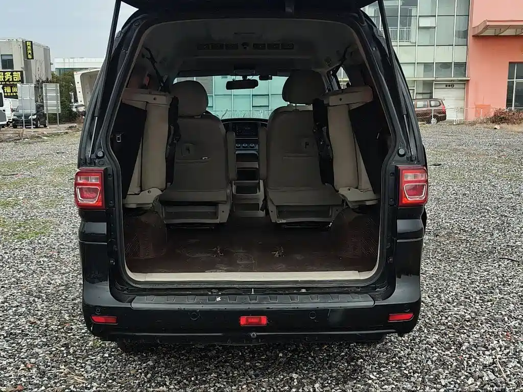 Lingzhi 2022 struggle model M5 1.6L luxury model 7 seats купить на сайте DeffCars