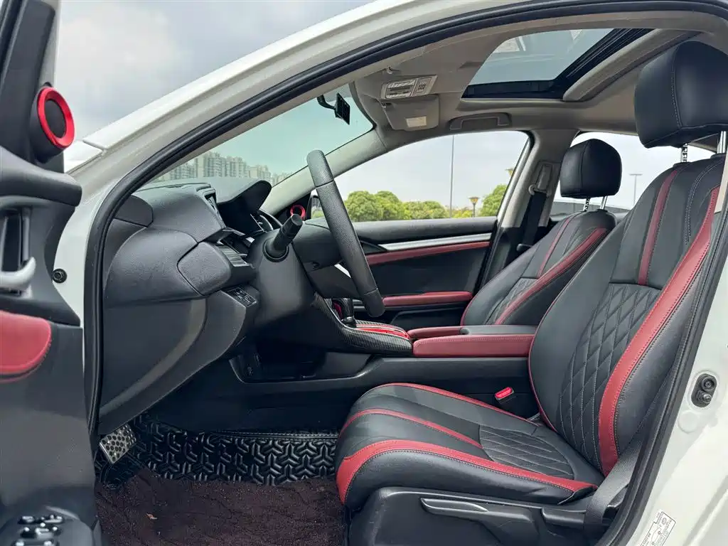 Civic 2019 220TURBO CVT combustion version National VI купить на сайте DeffCars