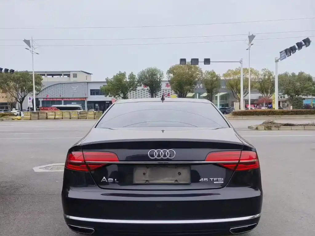 Audi A8 2014 A8L 45 TFSI quattro comfort type купить на сайте DeffCars