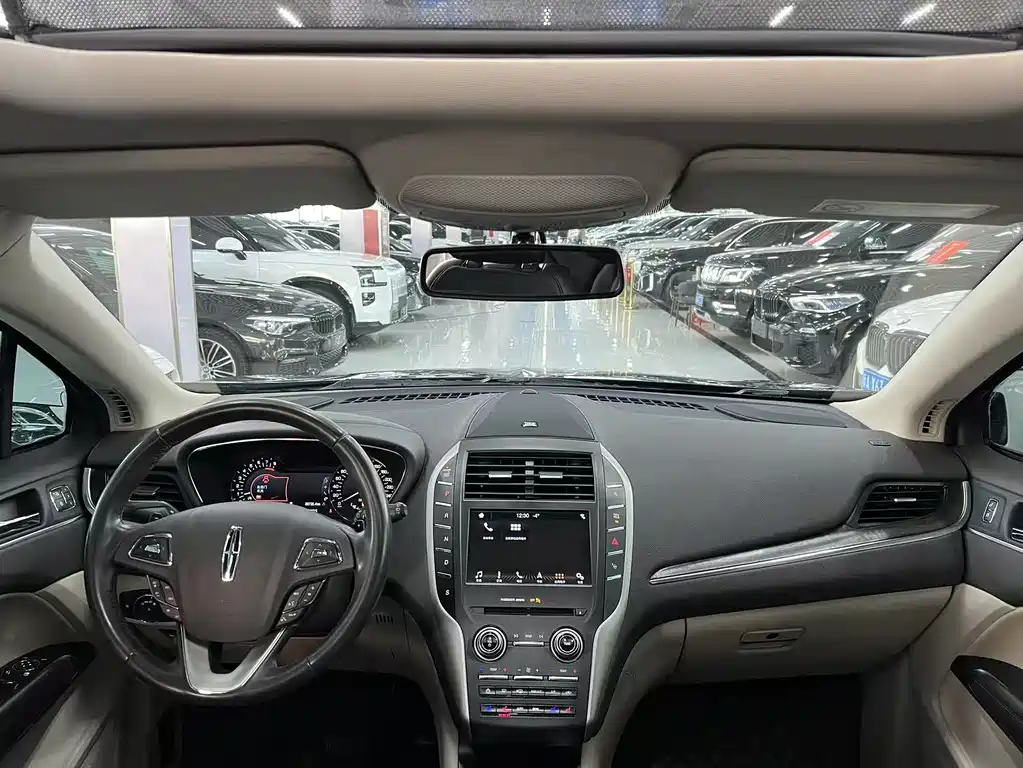 Lincoln MKC 2019 2.0T four-wheel drive premium version, National V купить на сайте DeffCars