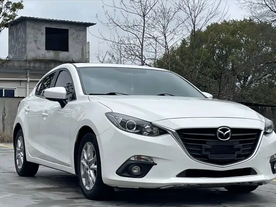 Mazda3 Angkesela 2016 sedan 1.5L automatic comfort type купить на сайте DeffCars
