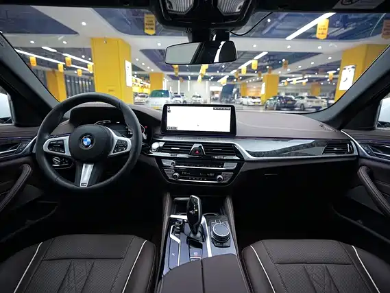 BMW 5 Series 2021 facelift 525Li M Sports Package купить на сайте DeffCars