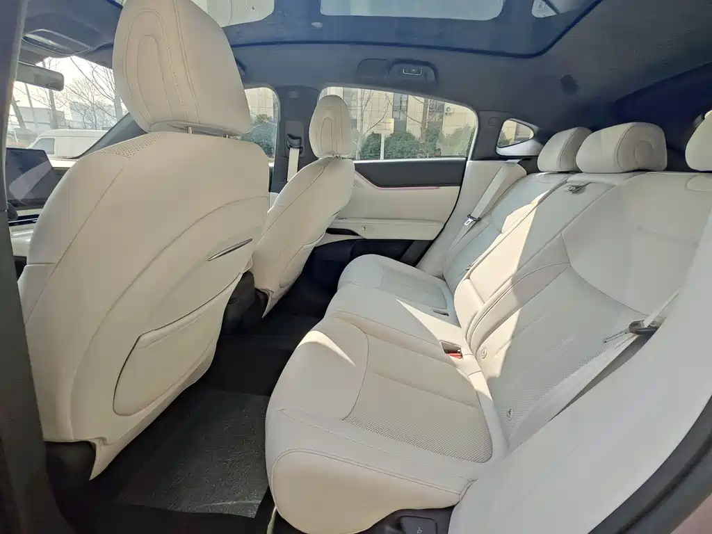 Xpeng G6 2025 model 625 long battery life Max flagship version купить на сайте DeffCars