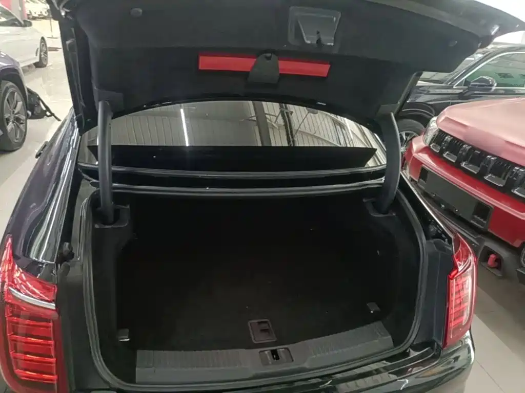 Red Flag Hongqi H9 2020 2.0T Zhilian Edition купить на сайте DeffCars