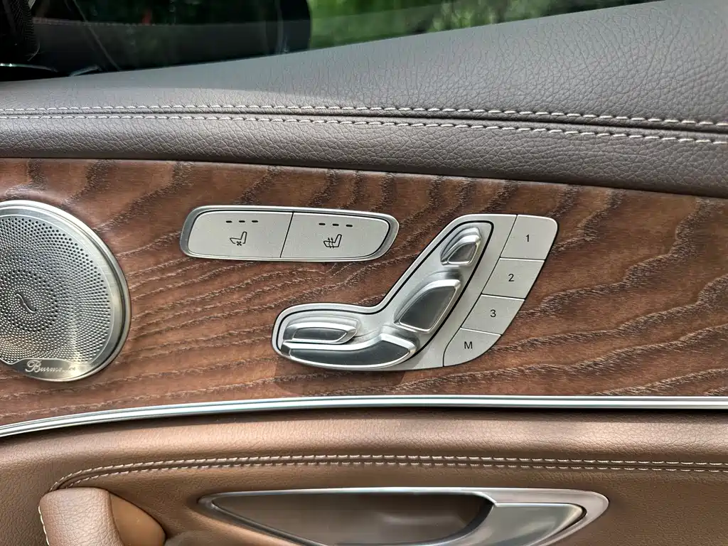 Mercedes-Benz E-Class 2023 E 300 L Fashion купить на сайте DeffCars