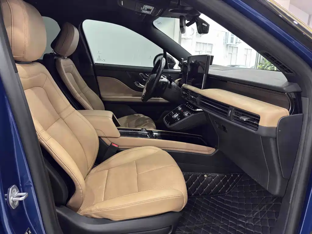 Adventurer 2022 2.0T Two-wheel drive Premium Edition купить на сайте DeffCars