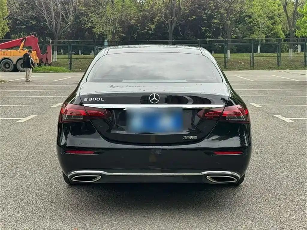 Mercedes-Benz E-Class 2023 E 300 L Fashion купить на сайте DeffCars