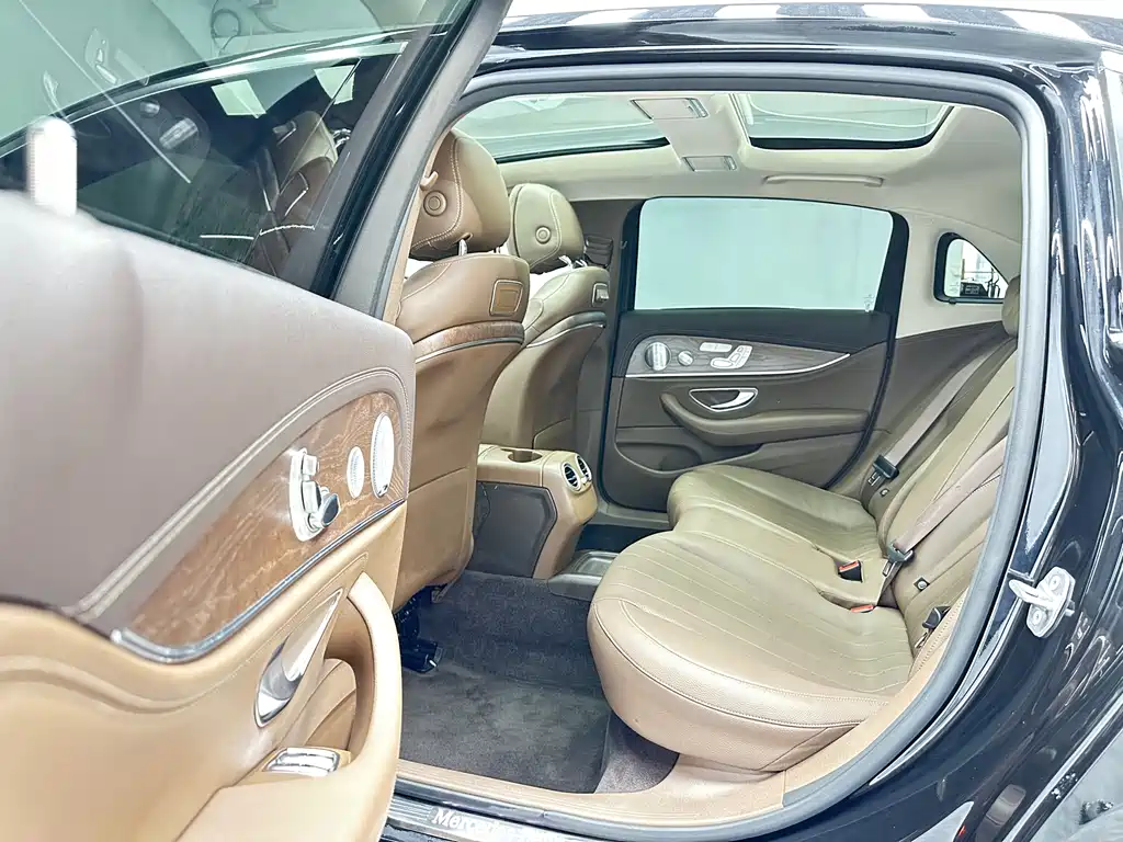 Mercedes-Benz E-Class 2020 E 300 L Fashion купить на сайте DeffCars