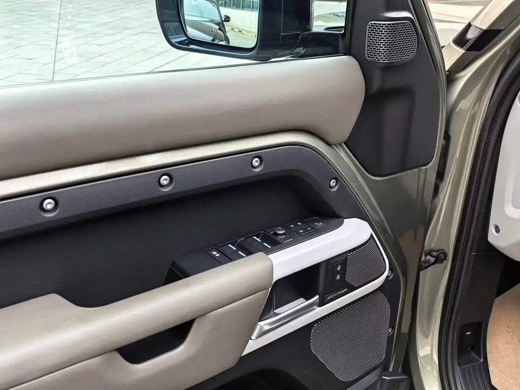 Land Rover Defender 2020 110 P400 Dark Special Edition купить на сайте DeffCars
