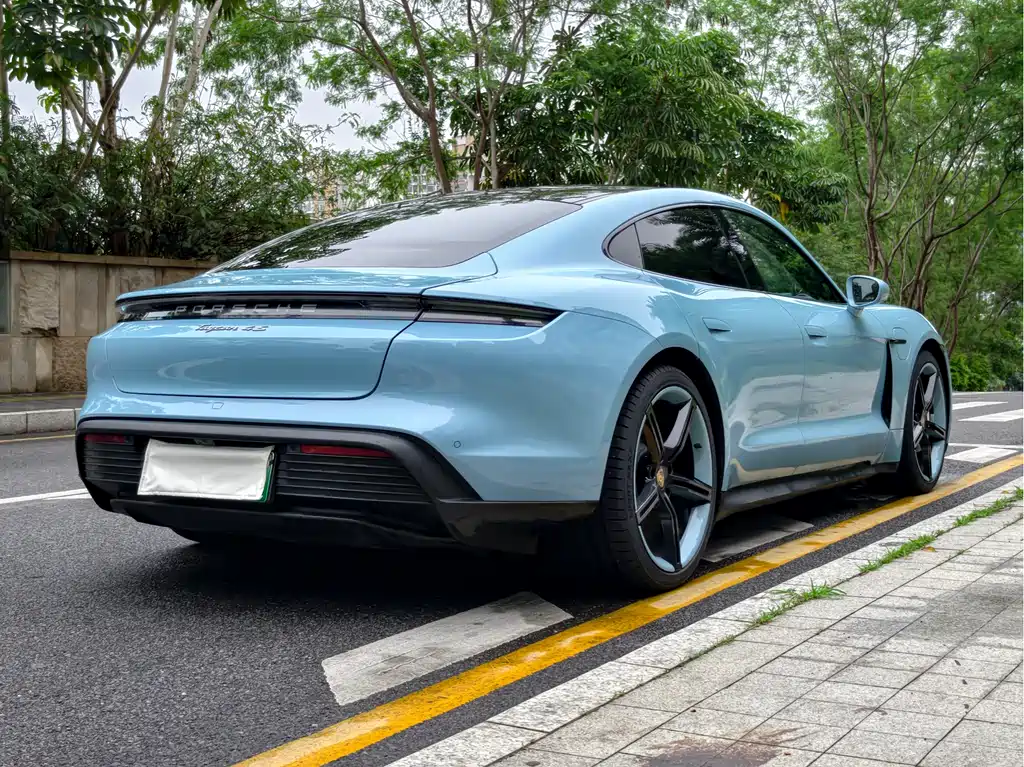 Taycan 2019 Taycan 4S купить на сайте DeffCars