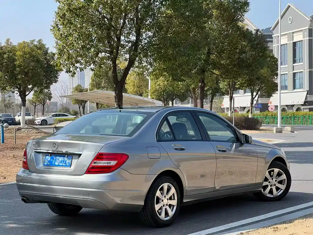 Mercedes-Benz C-Class 2013 C 180 CGI Classic купить на сайте DeffCars