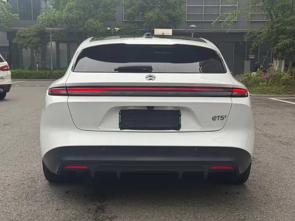 NIO ET5T 2023 75kWh Touring купить на сайте DeffCars