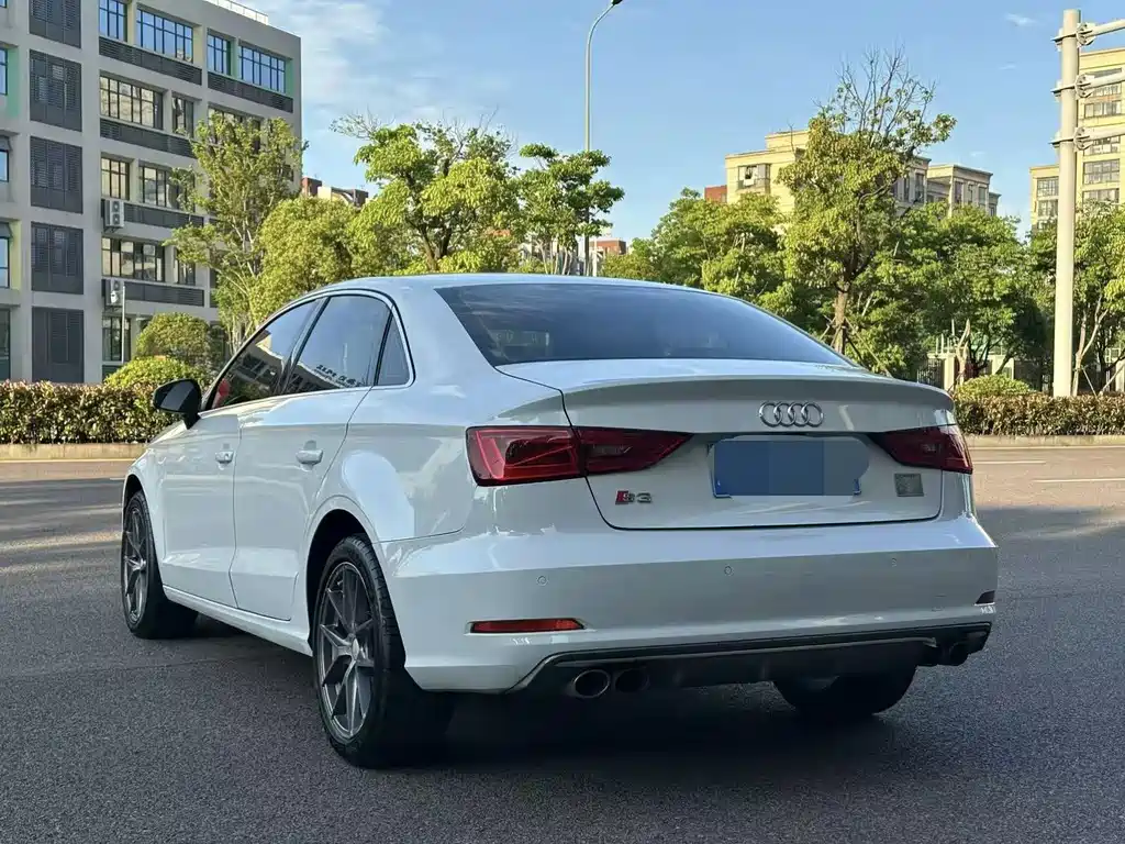 Audi A3 2014 Limousine 35 TFSI automatic comfort type купить на сайте DeffCars