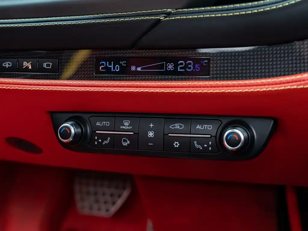 Ferrari F8 2019 Tributo 3.9T V8 купить на сайте DeffCars
