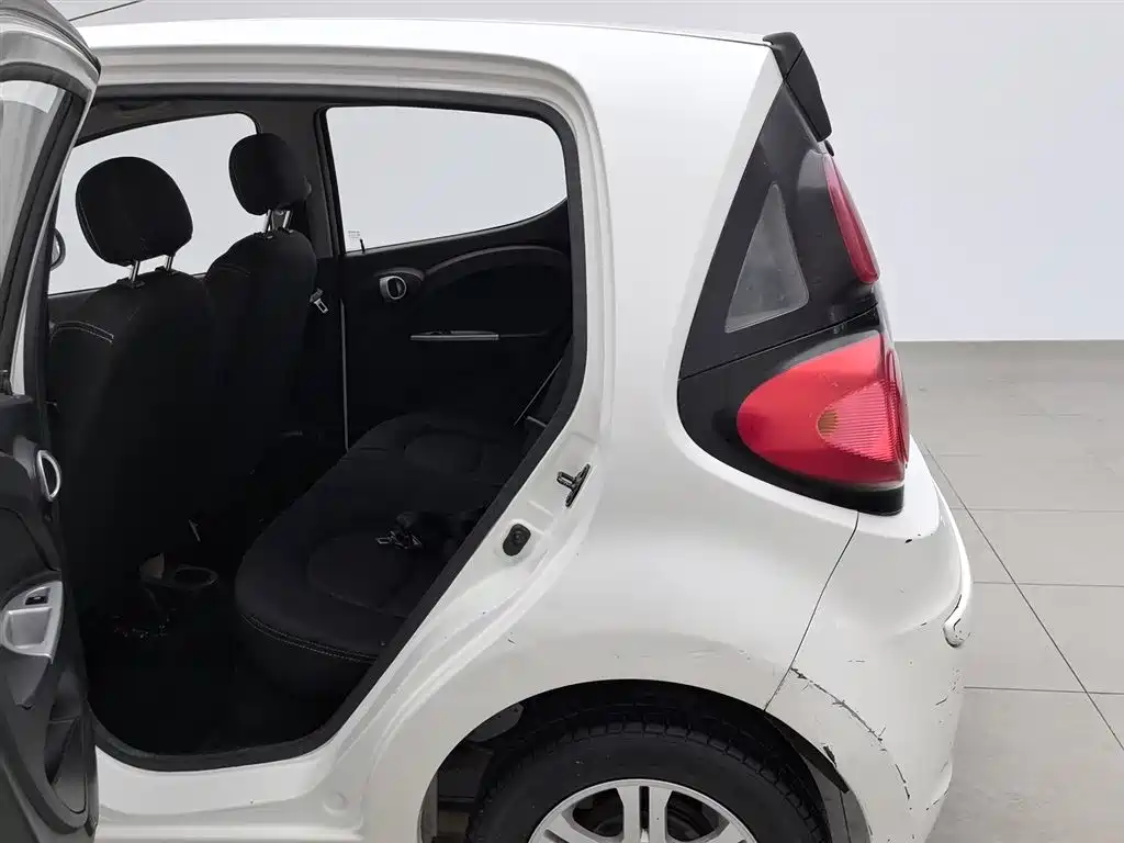 Benben MINI 2012 1.0L Manual Fashion Edition National IV купить на сайте DeffCars