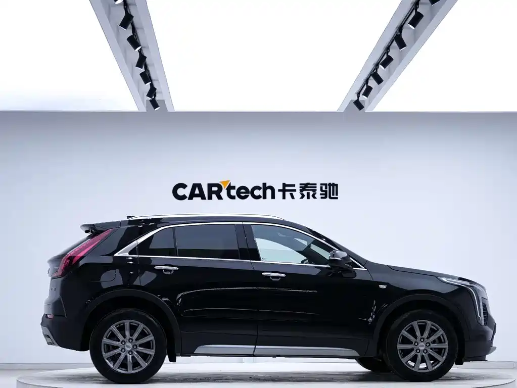 Cadillac XT4 2023 28T two-wheel drive luxury model купить на сайте DeffCars