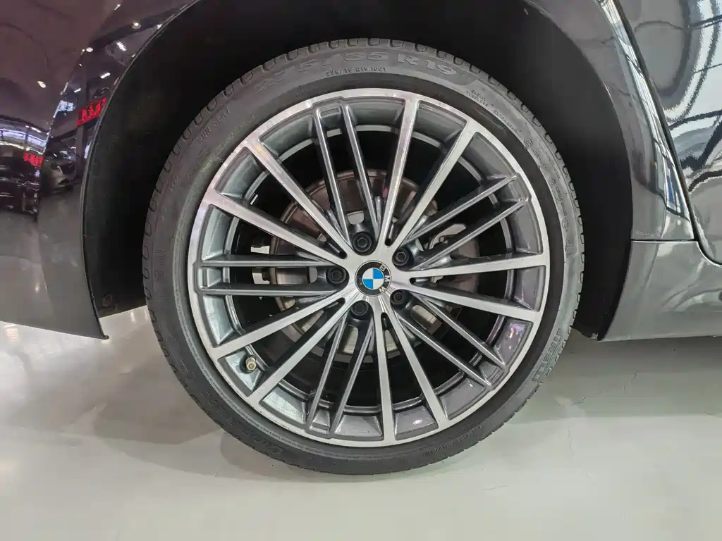 BMW 5 Series 2021 530Li xDrive M Sports Package купить на сайте DeffCars