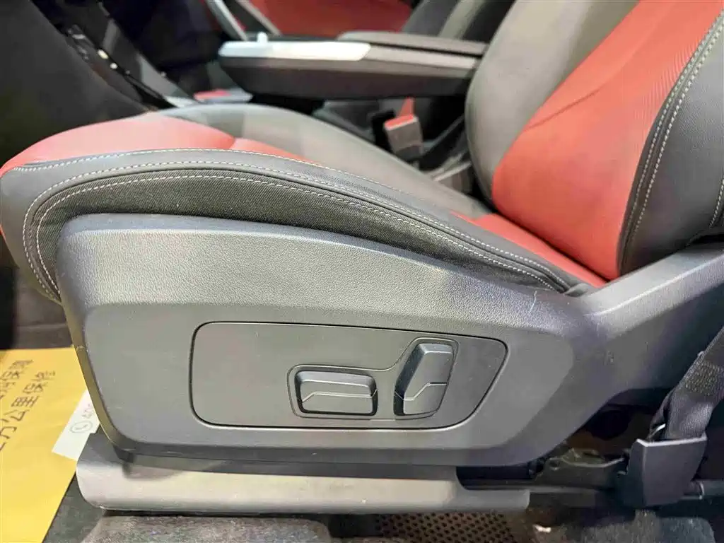 BMW X1 2023 sDrive20Li X Design Package купить на сайте DeffCars