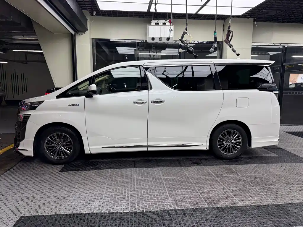 Wilfa 2020 Shuangqing 2.5L HV Premium Edition купить на сайте DeffCars