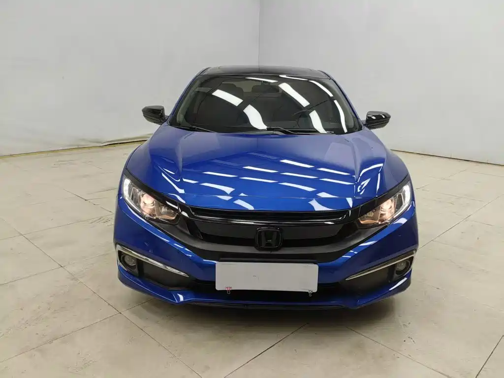 Civic 2019 220TURBO CVT Dynamic Edition National VI купить на сайте DeffCars