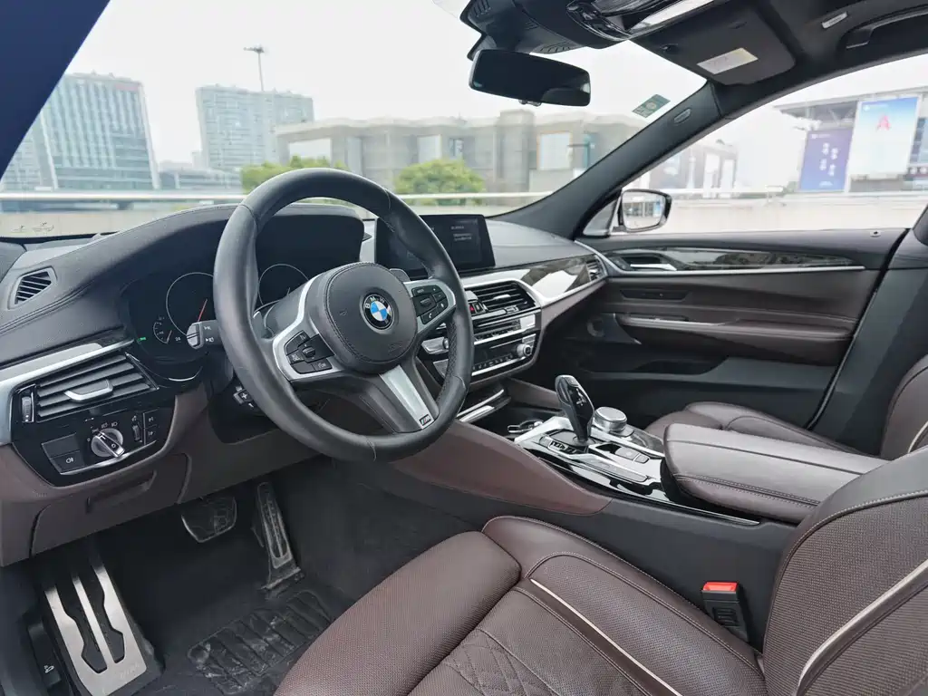 BMW 6 Series GT 2019 630i M Sports Grand Tourer Edition купить на сайте DeffCars
