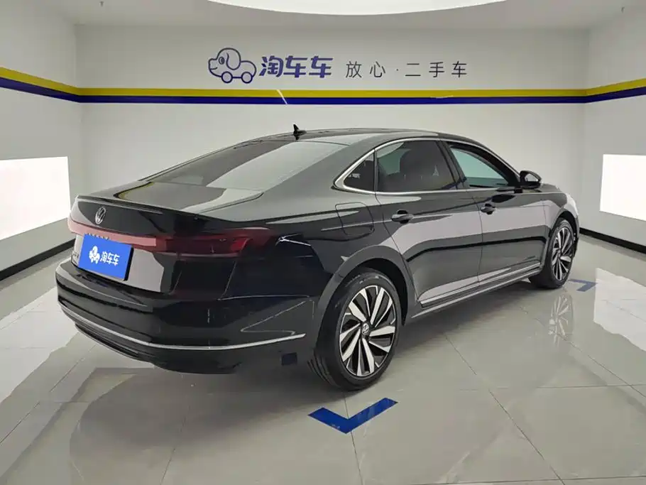 Passat 2025 Outstanding Model 330TSI Elite Edition купить на сайте DeffCars