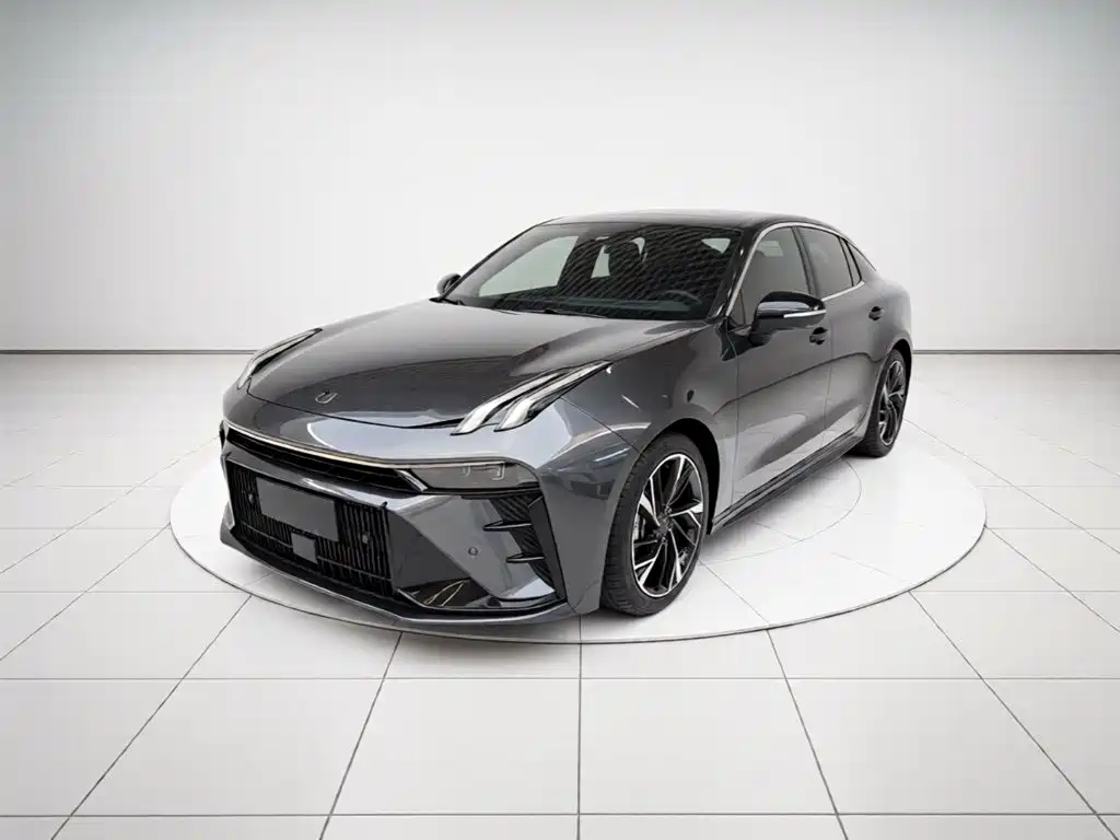 Lynk & Co 03 2023 2.0TD DCT Halo купить на сайте DeffCars