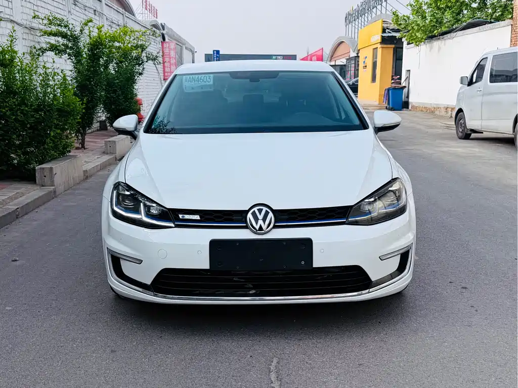 Golf New Energy Import 2018 e-Golf купить на сайте DeffCars