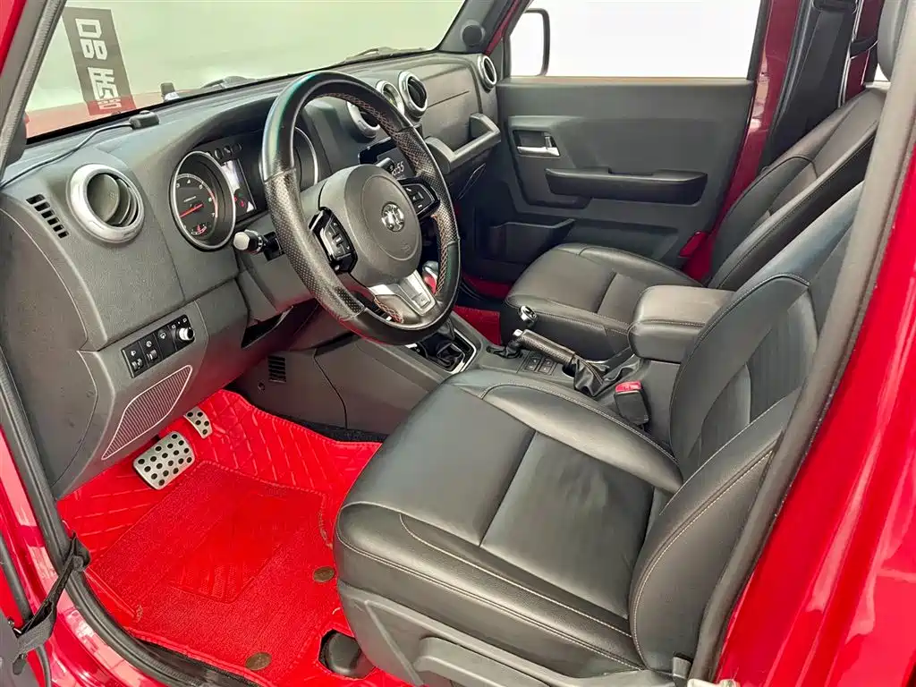 Beijing off-road BJ40 2016 40L 2.3T automatic four-wheel drive exclusive version купить на сайте DeffCars