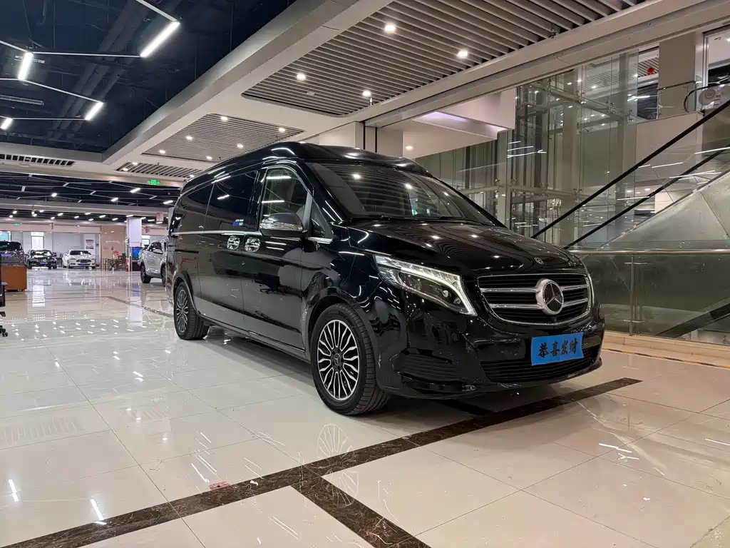 Mercedes-Benz V-Class 2017 V 260 L Premium Extended Edition купить на сайте DeffCars