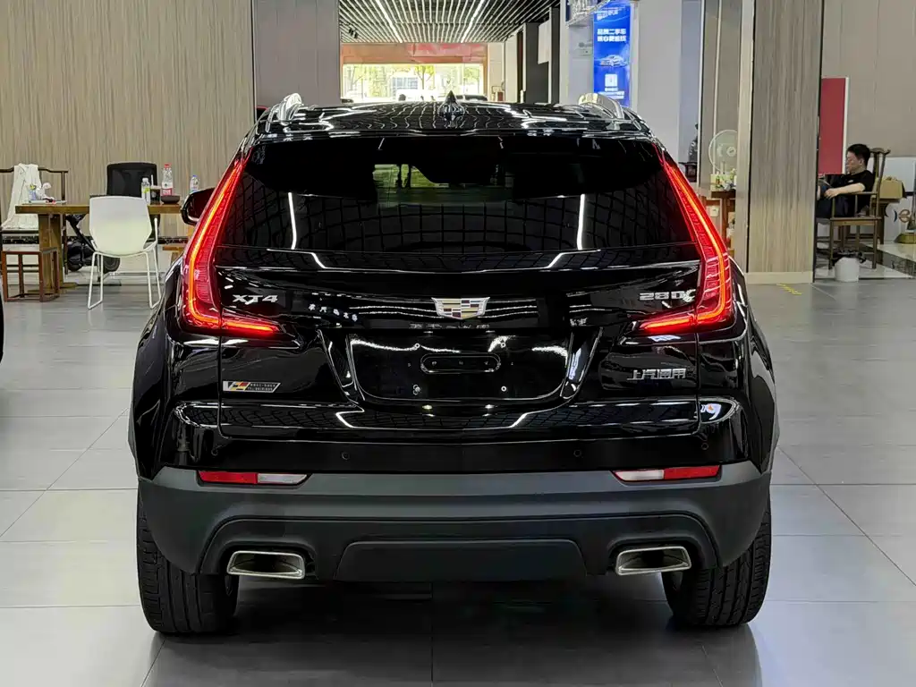 Cadillac XT4 2021 28T two-wheel drive technology купить на сайте DeffCars