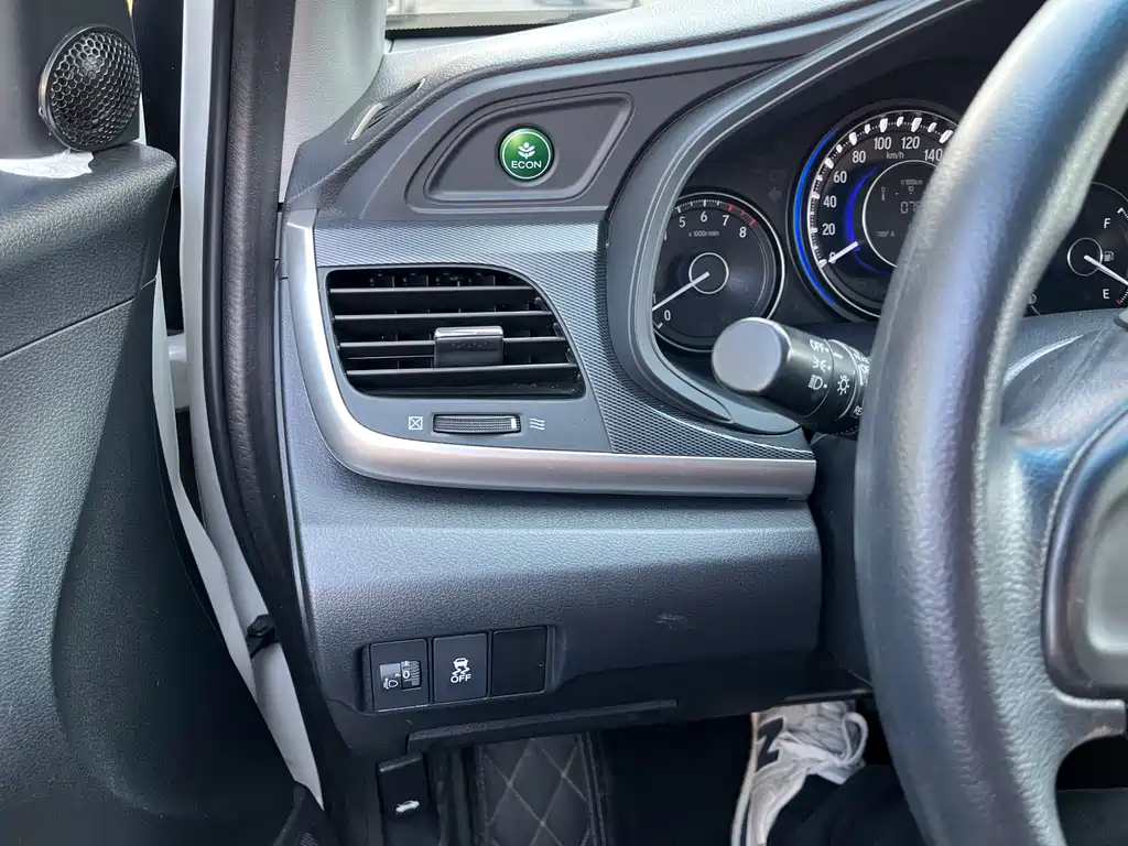 Lingpai 2016 1.8L CVT Comfort Edition купить на сайте DeffCars