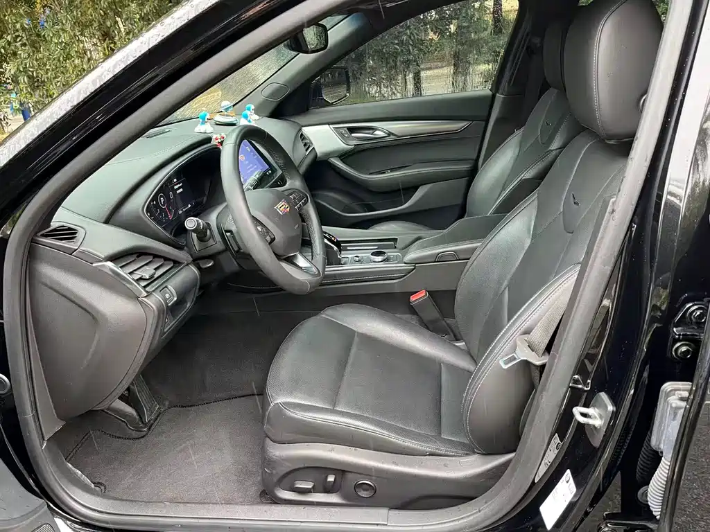 Cadillac CT5 2023 28T luxury model (standard version) купить на сайте DeffCars