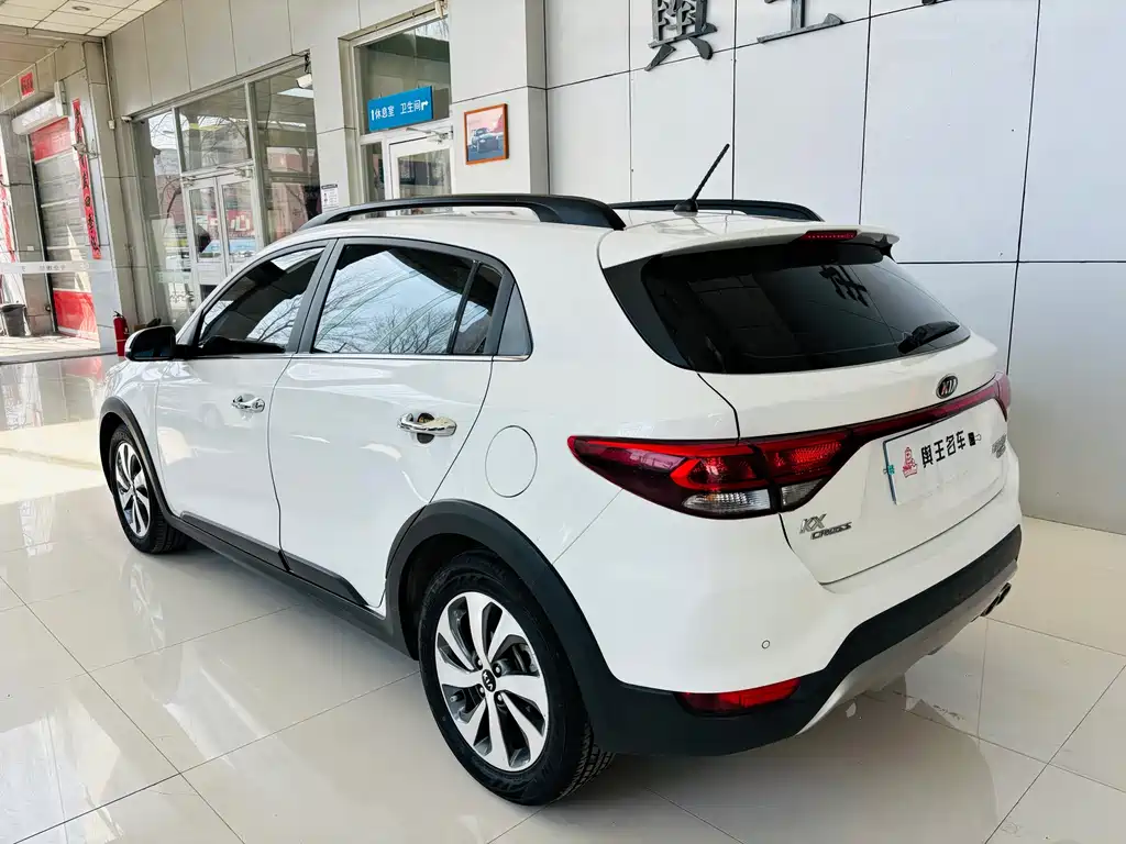 KX CROSS 2018 1.6L automatic smart sunroof version купить на сайте DeffCars