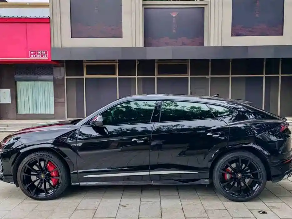 Urus 2021 4.0T V8 купить на сайте DeffCars