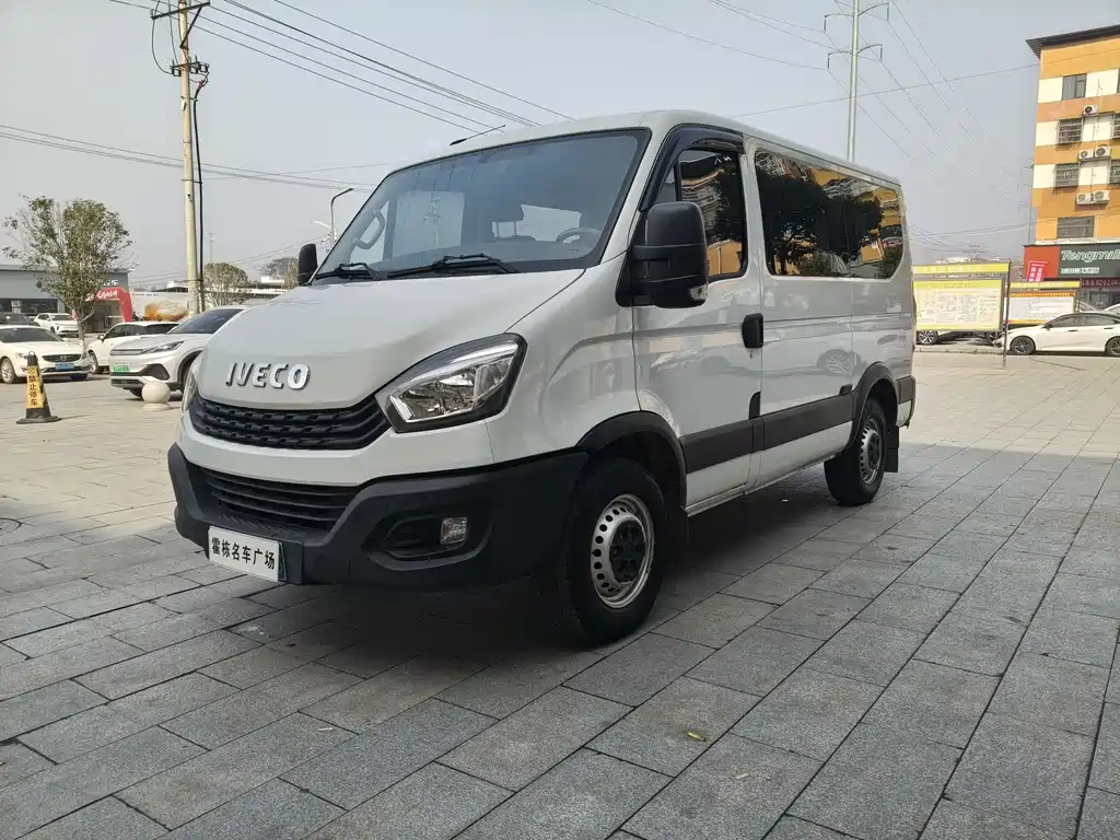 Iveco Wolfson 2020 2.3T Manual Chaorui Short Axis Low Roof High Power F1A купить на сайте DeffCars