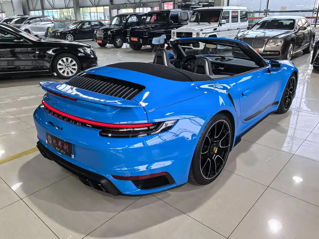 Porsche 911 2023 Turbo S Cabriolet 3.7T купить на сайте DeffCars