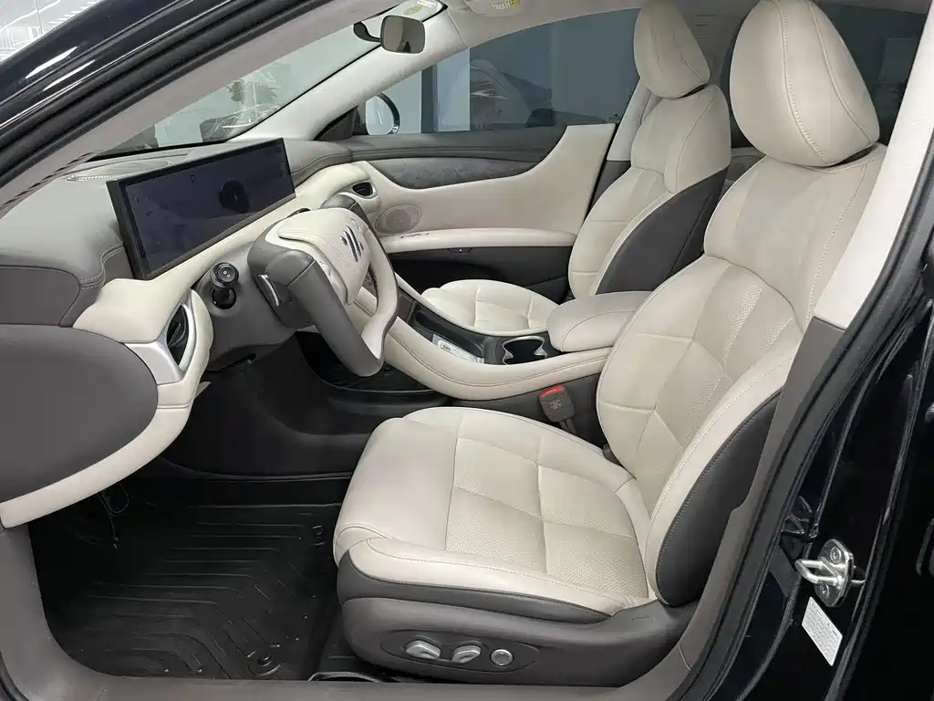 Zhiji L6 2024 Max Standard Edition купить на сайте DeffCars