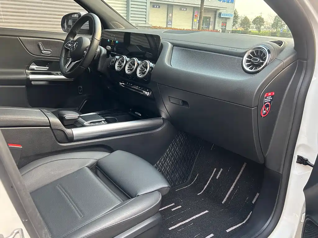 Mercedes-Benz GLA 2020 GLA 200 купить на сайте DeffCars