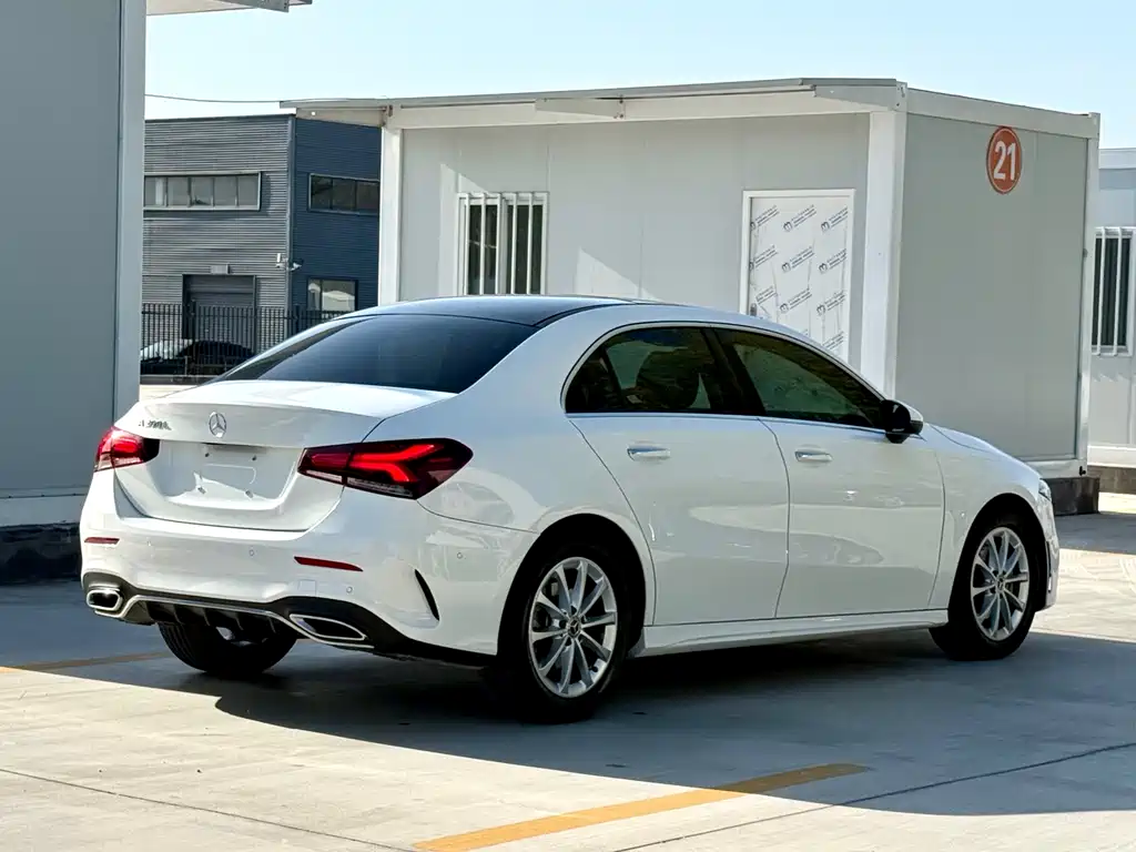 Mercedes-Benz A-Class 2022 A 200 L Sports Sedan Dynamic Type купить на сайте DeffCars