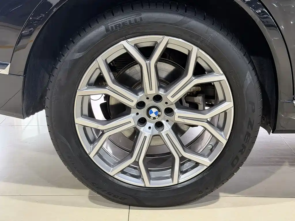 BMW X7 2023 xDrive40i Leading Luxury Package купить на сайте DeffCars