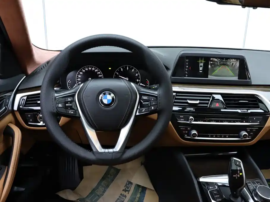 BMW 5 Series 2018 528Li Special Edition launched купить на сайте DeffCars