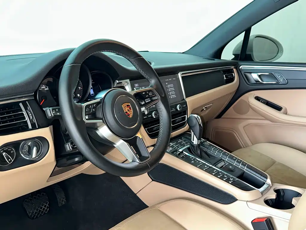 Macan 2018 Macan 2.0T купить на сайте DeffCars