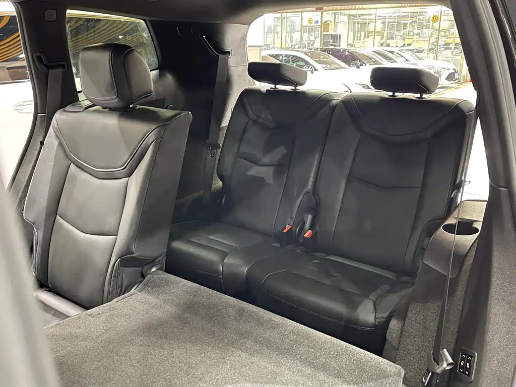 Cadillac XT6 2021 2.0T seven-seat four-wheel drive luxury model купить на сайте DeffCars
